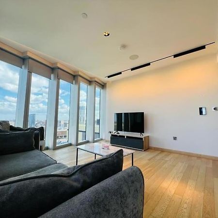New Manhattan Loft Gardens Stratford Londra Exterior foto