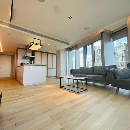 New Manhattan Loft Gardens Stratford Londra Exterior foto